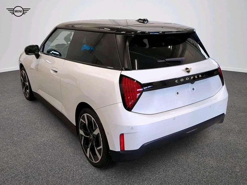 Gebraucht Mini Cooper Classic 135 kW (184 PS) 2024 Weiß Kleinwagen