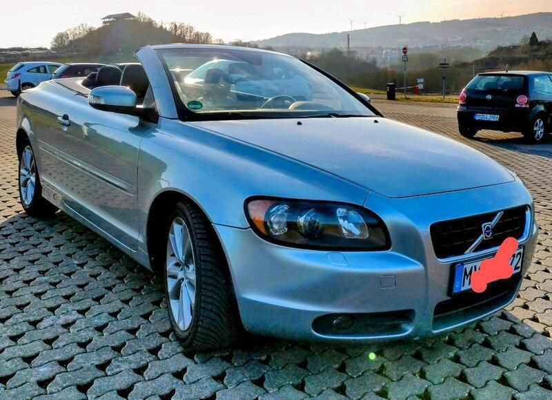 Silber Gebraucht 2009 Volvo C70 Cabrio | 7.900 € - Bild 1/4