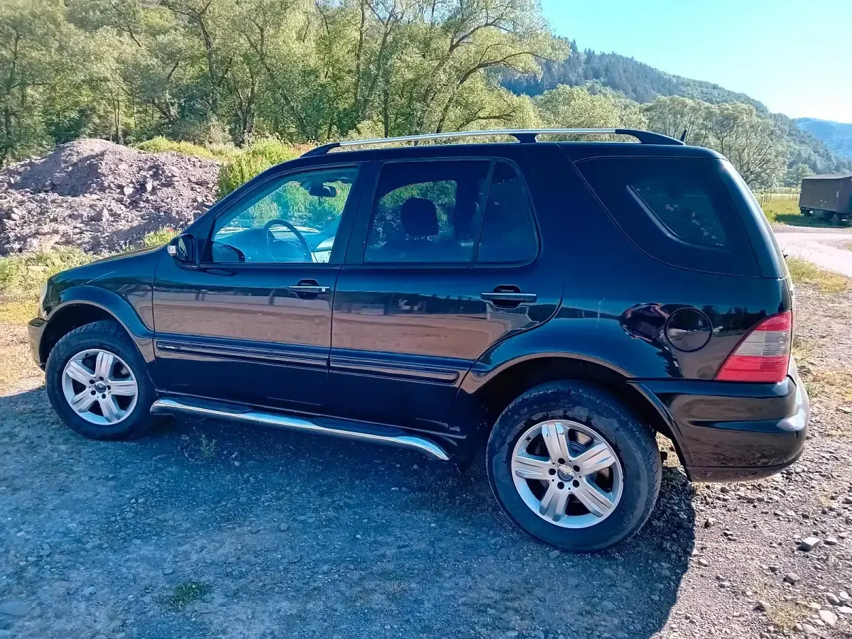 Gebraucht Mercedes ML350 293 PS (215 kW) 2004 Schwarz SUV