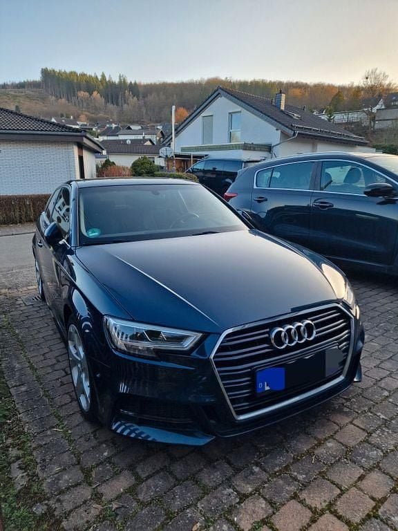 Gebraucht Audi A3 S-Line 150 PS (110 kW) 2017 Blau Limousine