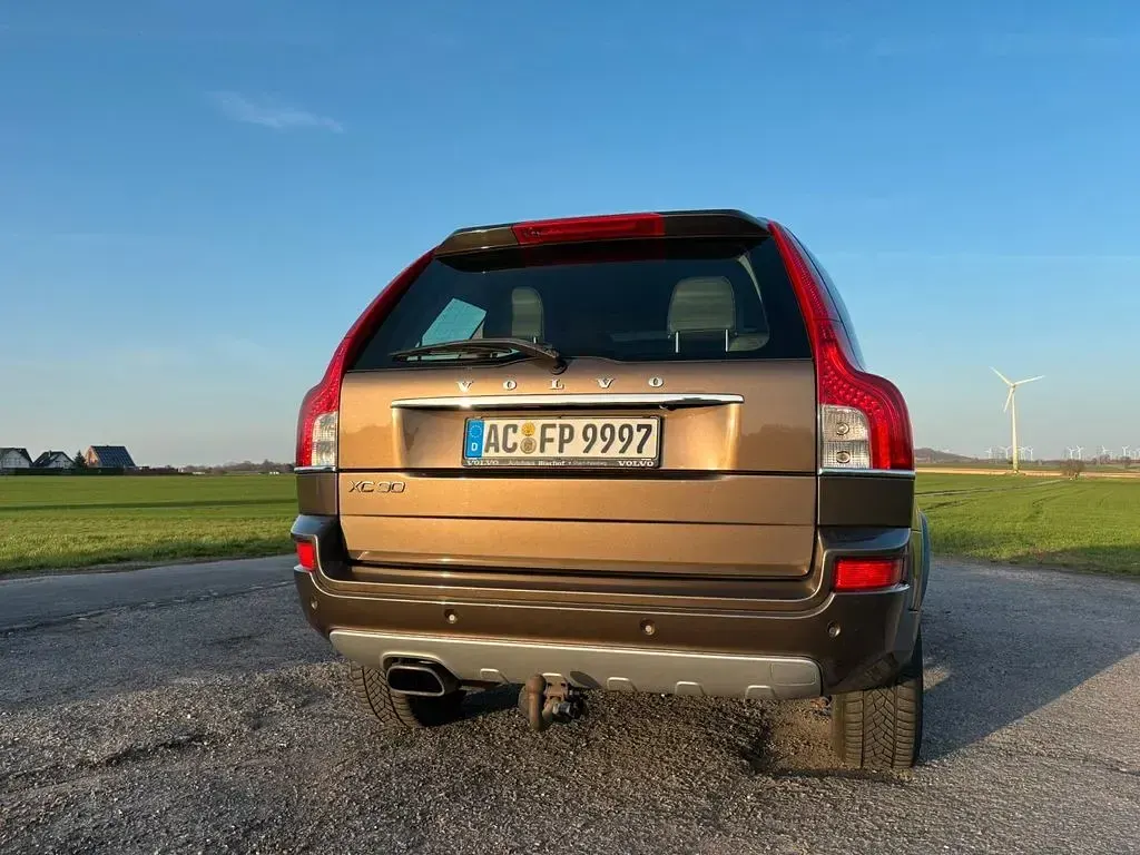 Gebraucht Volvo XC90 Summum 200 PS (147 kW) 2012 Braun SUV