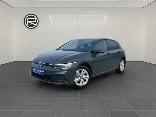 Gebraucht VW Golf VIII Life 150 PS (110 kW) 2021 Grau Limousine