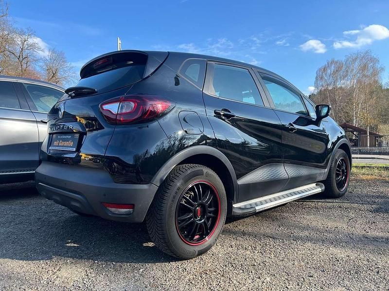 Gebraucht Renault Captur Life 90 PS (66 kW) 2019 Black pearl schwarz SUV