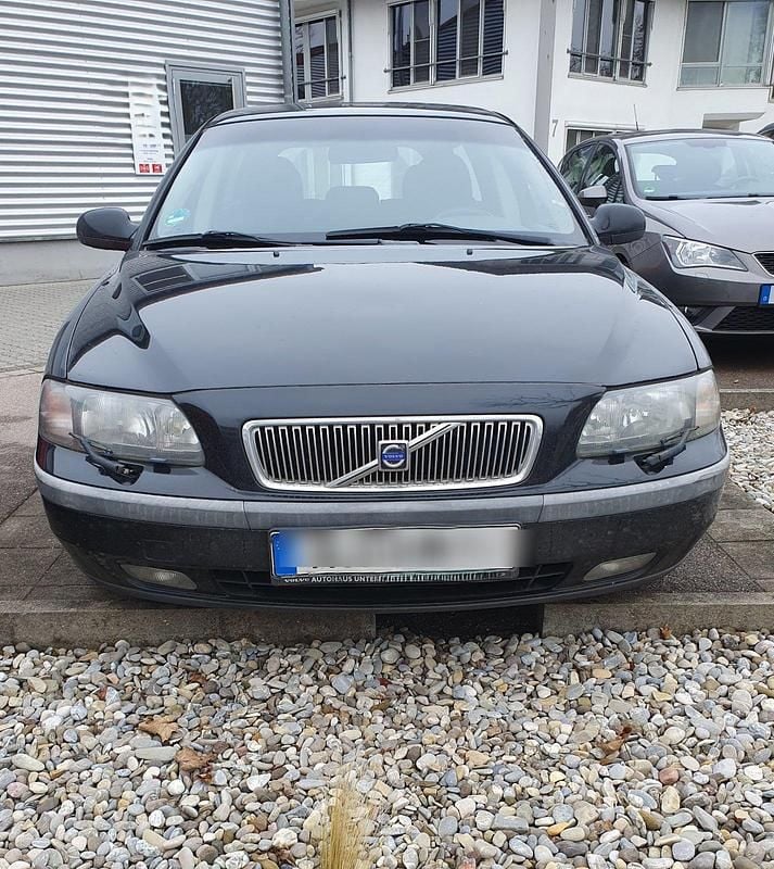 Schwarz Gebraucht 2000 Volvo V70 Kombi | 1.190 € (Fairer Preis) - Bild 1/4