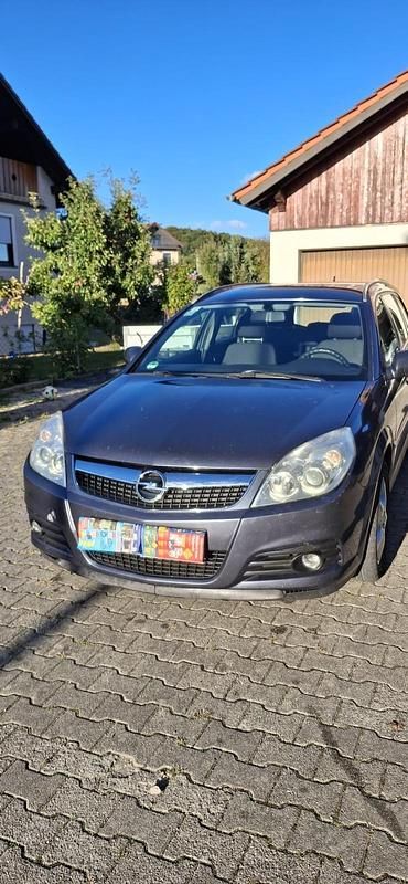 Blau Gebraucht 2007 Opel Vectra Kombi | 1.999 € (Fairer Preis) - Bild 1/4