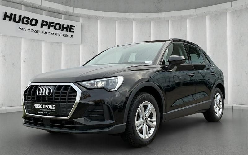 Second-hand Audi Q3 Basis 150 CP (110 kW) 2022 Negru SUV