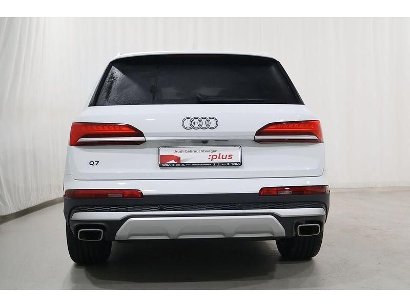 Usado Audi Q7 Basis 286 HP (210 kW) 2024 Branco SUV