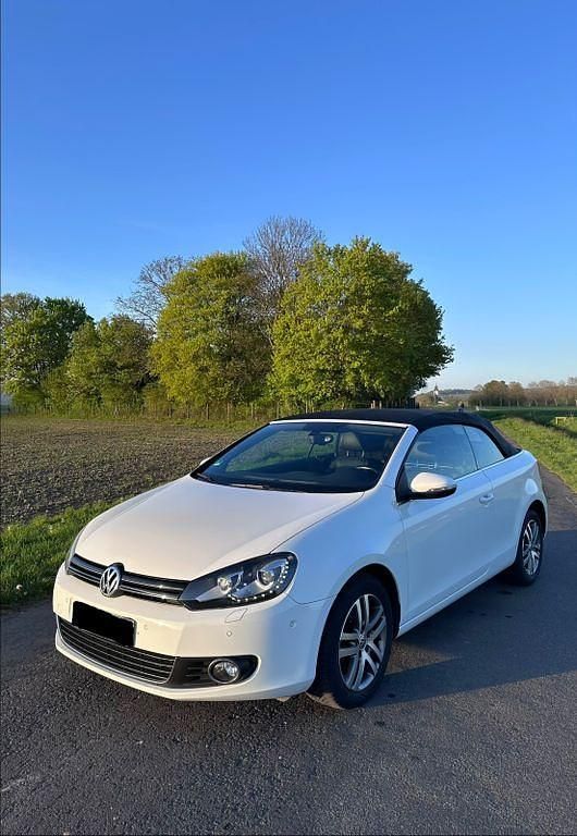 Second-hand VW Golf 105 CP (77 kW) 2011 Alb Cabrio