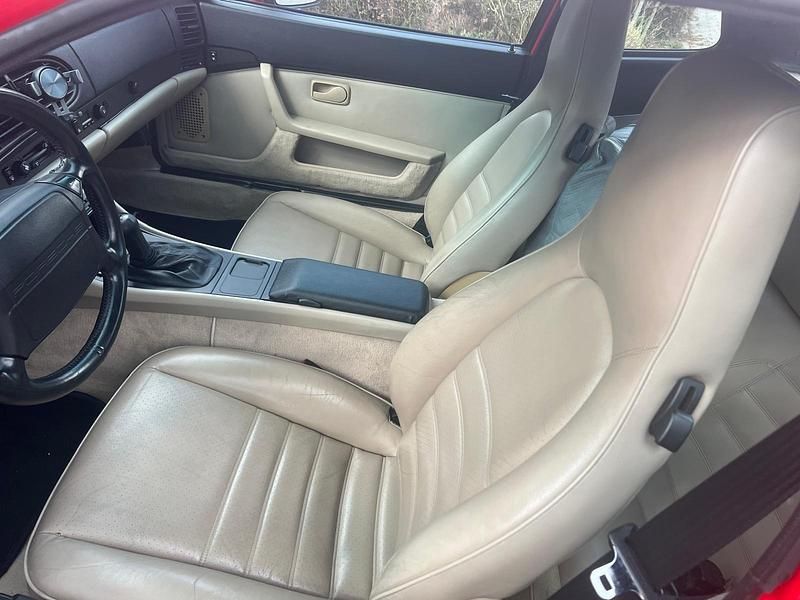 Gebraucht Porsche 944 Turbo 220 PS (161 kW) 1987 Rot Coupé