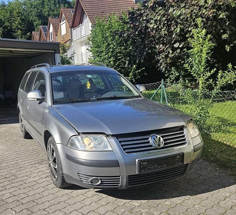 Gebraucht 2005 VW Passat Highline Limousine | 800 € (Superpreis) - Bild 1/4