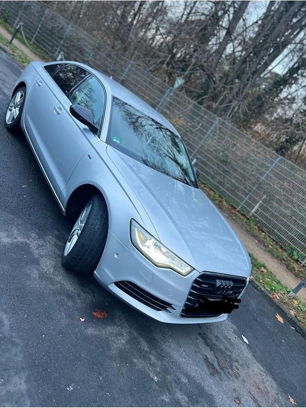 Grau Gebraucht 2011 Audi A6 Limousine | 13.000 € (Teuer) - Bild 1/4