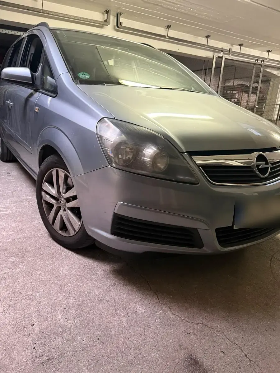 Gebraucht Opel Zafira 150 PS (110 kW) 2006 Silber Van / Kleinbus