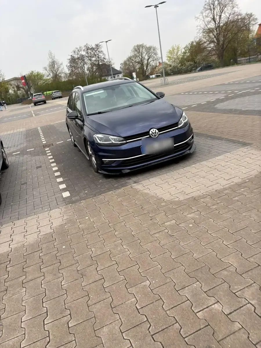 Gebraucht VW Golf VII Highline 150 PS (110 kW) 2017 Blau Kombi