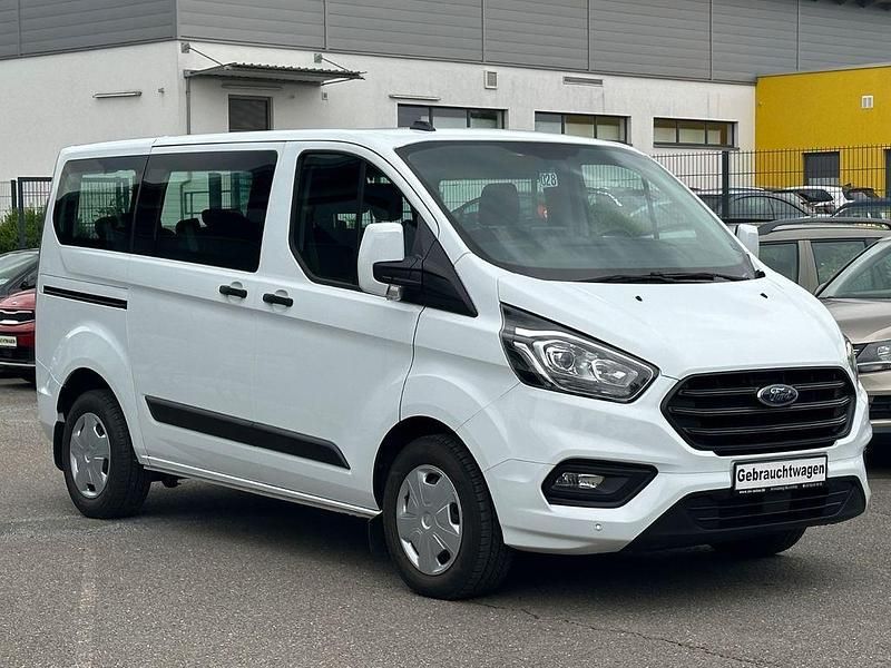 Gebraucht Ford Transit Tourneo Trend 131 PS (96 kW) 2023 Weiß Van / Kleinbus