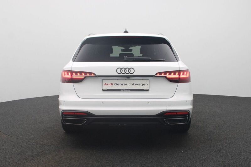 Gebraucht Audi A4 Ambiente 204 PS (150 kW) 2022 Ibisweiß Kombi