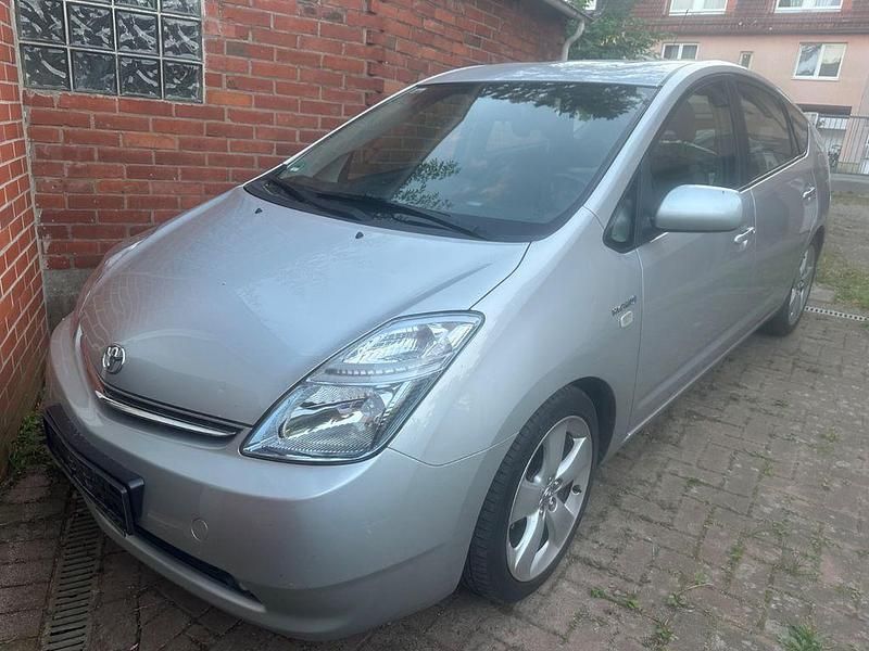Silber Gebraucht 2007 Toyota Prius Sol Kleinwagen | 6.890 € (Teuer) - Bild 1/3