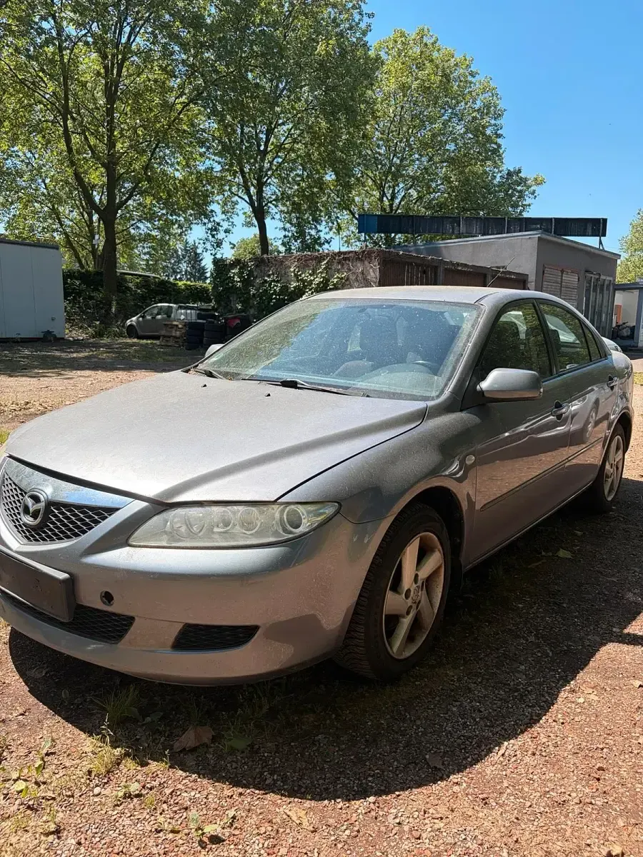 Używany Mazda 6 141 KM (103 kW) 2004 Szary Sedan/Limuzyna