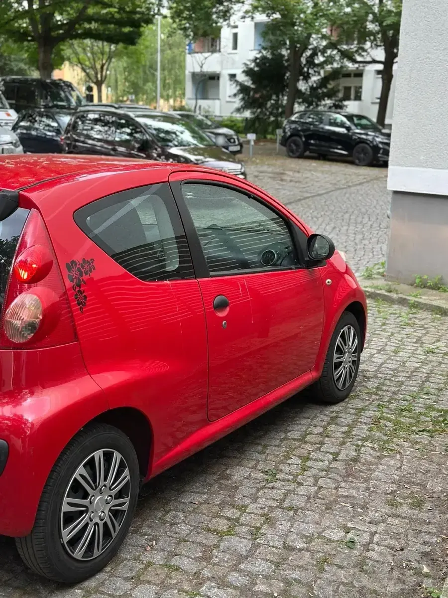 Gebraucht Peugeot 107 60 PS (44 kW) 2007 Rot Kleinwagen