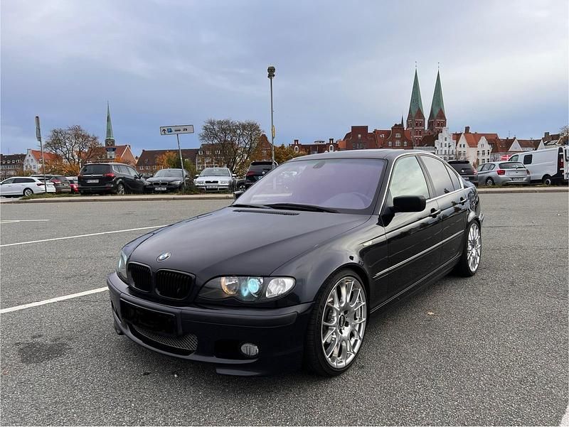 Schwarz Gebraucht 2003 BMW 325 M Sport Limousine | 4.999 € (Etwas zu teuer) - Bild 1/4