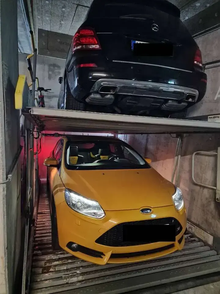 Gebraucht Ford Focus ST 250 PS (183 kW) 2012 Orange Limousine