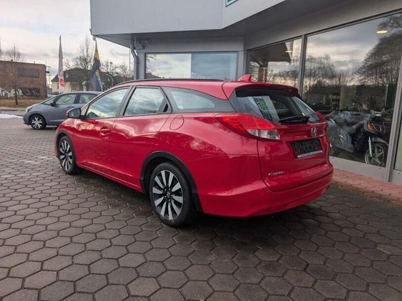 Gebraucht Honda Civic Elegance 141 PS (103 kW) 2016 Rot Kombi