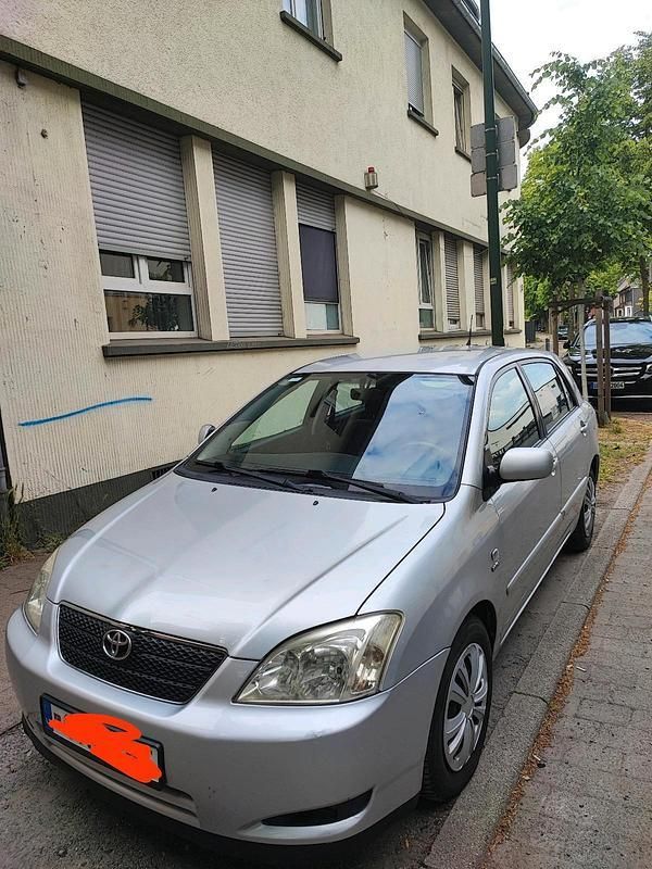 Silber Gebraucht 2002 Toyota Corolla Kombi | 2.350 € (Fairer Preis) - Bild 1/4