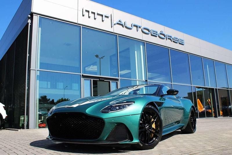 Aston martin racing green Neu 2024 Aston Martin DBS Cabrio | 319.000 € - Bild 1/4