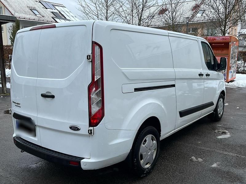 Gebraucht Ford Transit Custom 131 PS (96 kW) 2021 Weiß Van / Kleinbus