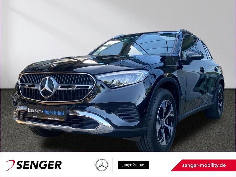 Schwarz Gebraucht 2024 Mercedes GLC300e Avantgarde SUV | 58.490 € (Guter Preis) - Bild 1/4