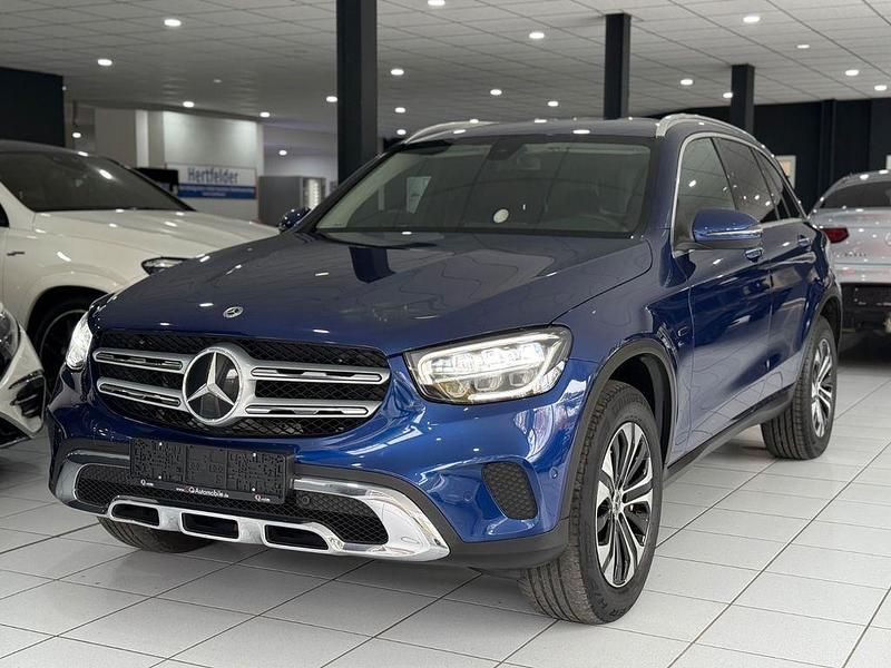 Blau Gebraucht 2021 Mercedes GLC300e SUV | 30.990 € (Superpreis) - Bild 1/4