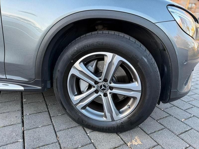 Gebraucht Mercedes GLC250 211 PS (155 kW) 2018 Grau SUV