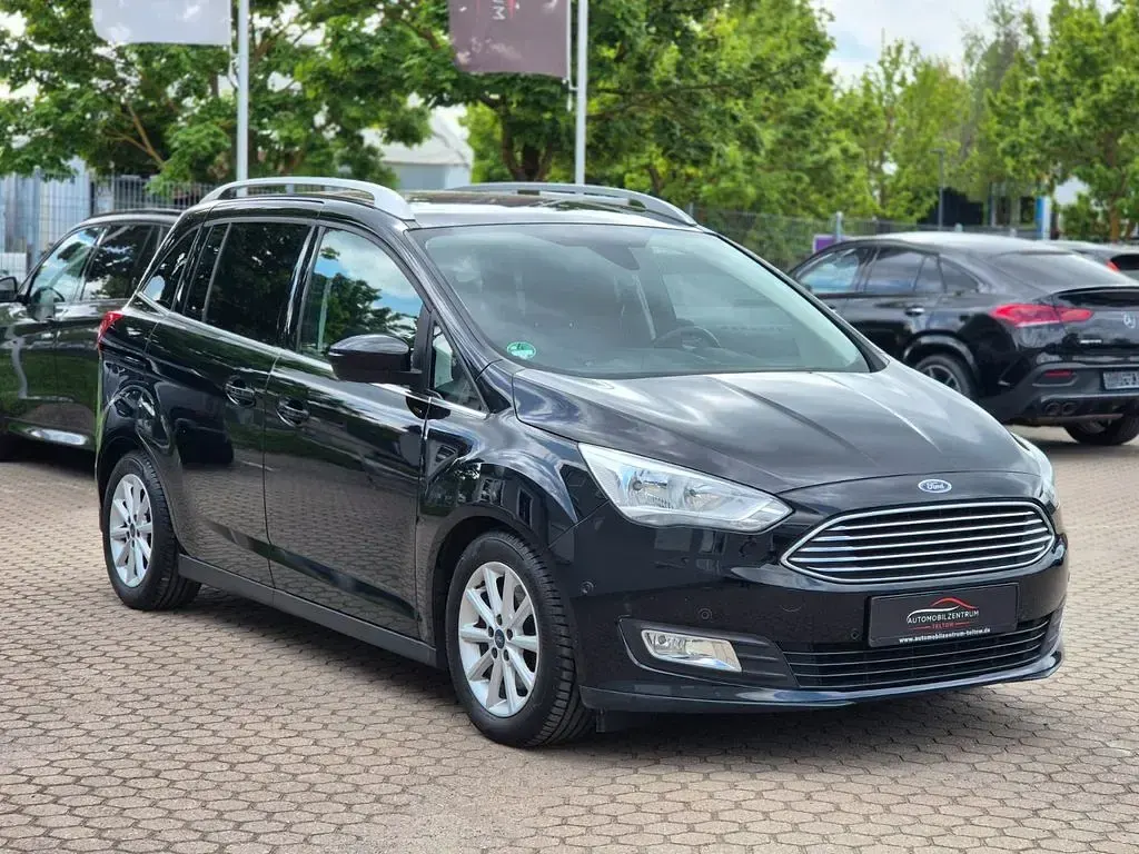Gebraucht Ford Grand C-Max Titanium 182 PS (133 kW) 2017 Schwarz Van / Kleinbus