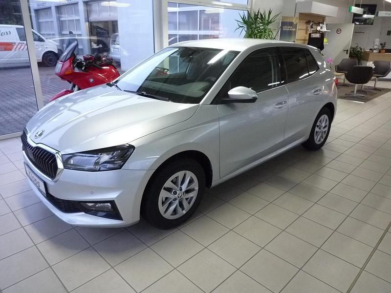 Gebraucht Skoda Fabia Style 95 PS (69 kW) 2024 Silber metallic Kleinwagen