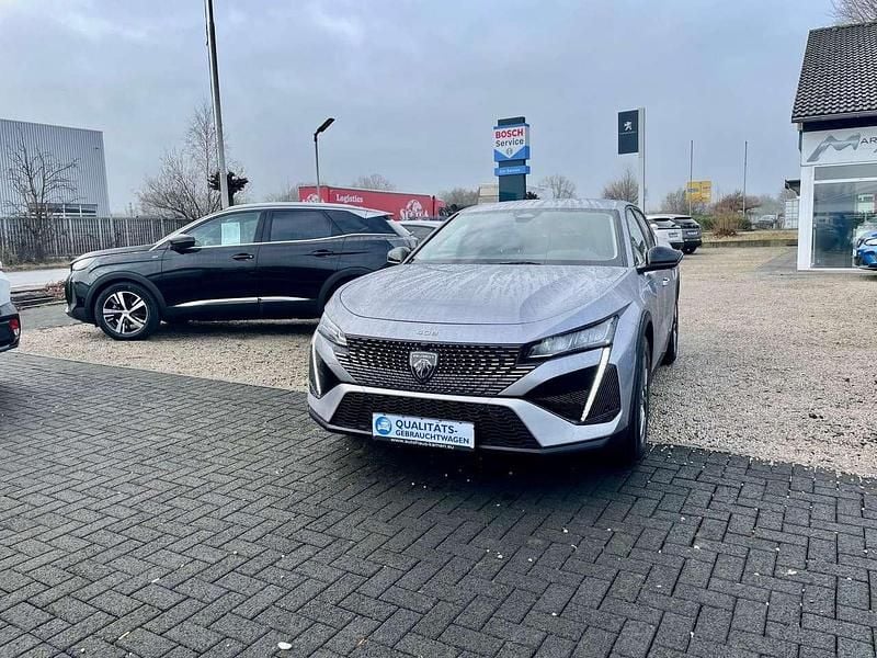 Gebraucht Peugeot 408 Allure 136 PS (100 kW) 2024 Grau SUV