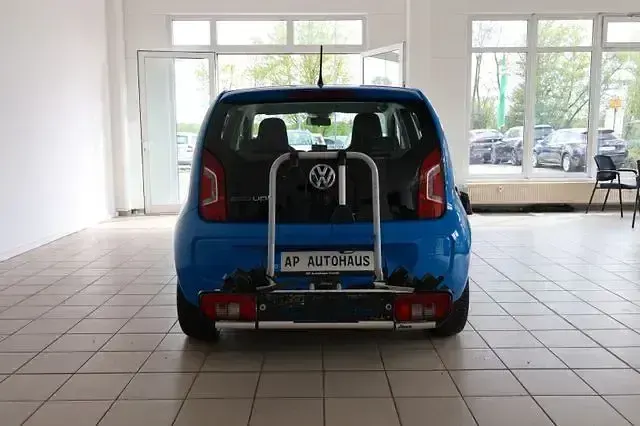Usado VW up! 68 CV (50 kW) 2014 Azul Utilitario