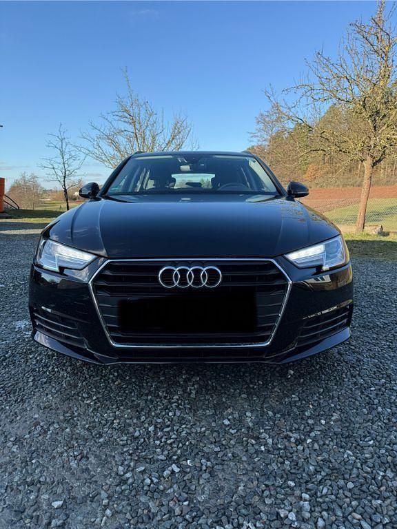 Schwarz Gebraucht 2017 Audi A4 Kombi | 16.250 € (Guter Preis) - Bild 1/4
