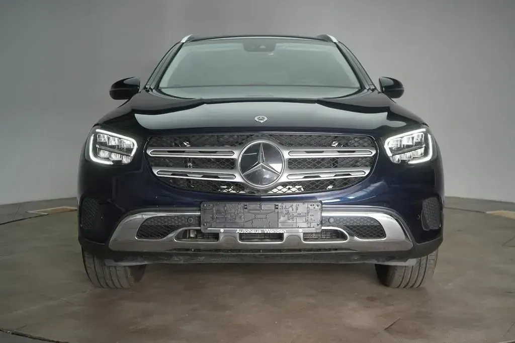 Gebraucht Mercedes GLC300de 306 PS (225 kW) 2022 Cavansitblau SUV