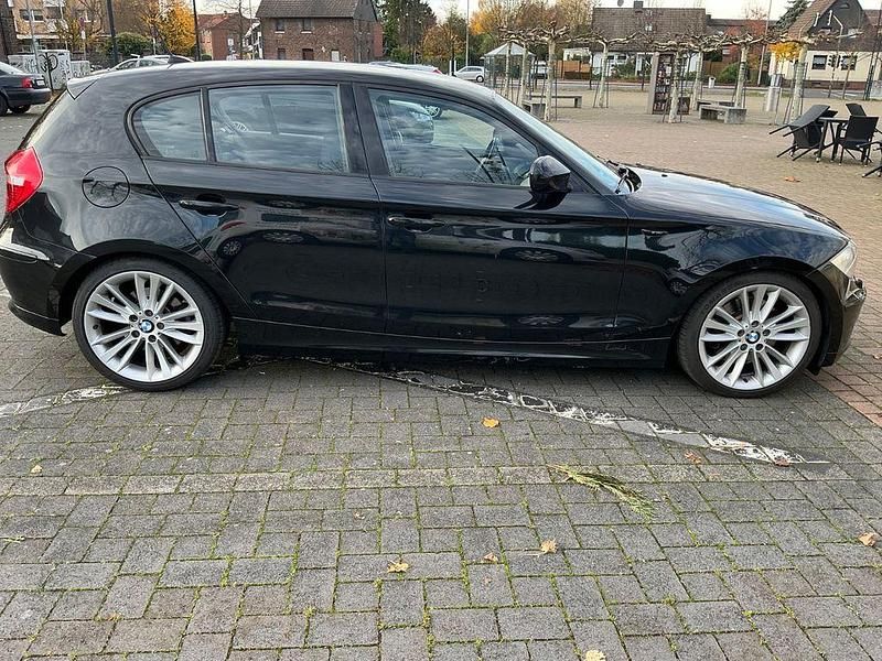Schwarz Gebraucht 2009 BMW 123 Performance Kleinwagen | 3.500 € (Superpreis) - Bild 1/4