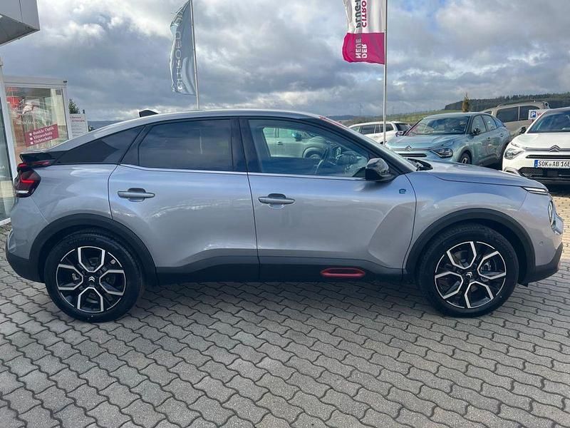 Gebraucht Citroën e-C4 Shine 100 kW (136 PS) 2023 Grau Limousine