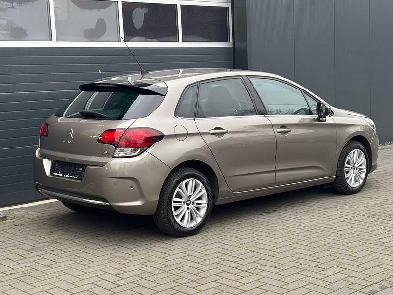 Gebraucht Citroën C4 SELECTION 110 PS (80 kW) 2017 Grau Limousine
