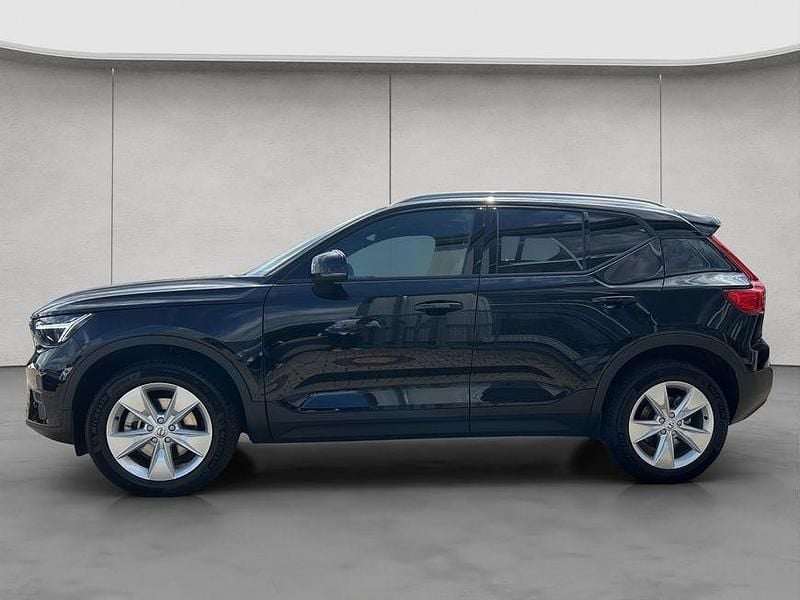Gebraucht Volvo XC40 Core 163 PS (119 kW) 2024 Schwarz SUV