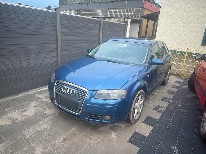 Blau Gebraucht 2006 Audi A3 Sportback Kleinwagen | 1.000 € (Superpreis) - Bild 1/4