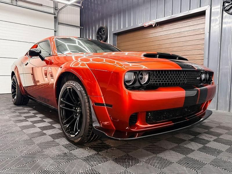 Gebraucht Dodge Challenger 306 PS (225 kW) 2021 Orange Coupé