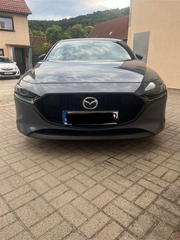 Grau Gebraucht 2019 Mazda 3 Selection Limousine | 13.500 € (Guter Preis) - Bild 1/4