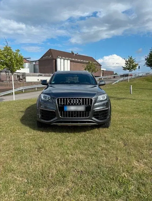 Gebraucht Audi Q7 S-Line 299 PS (219 kW) 2015 Grau SUV