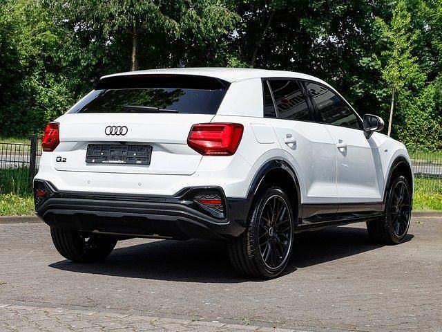 Gebraucht Audi Q2 S-Line 150 PS (110 kW) 2025 Gletscherweiß metallic SUV