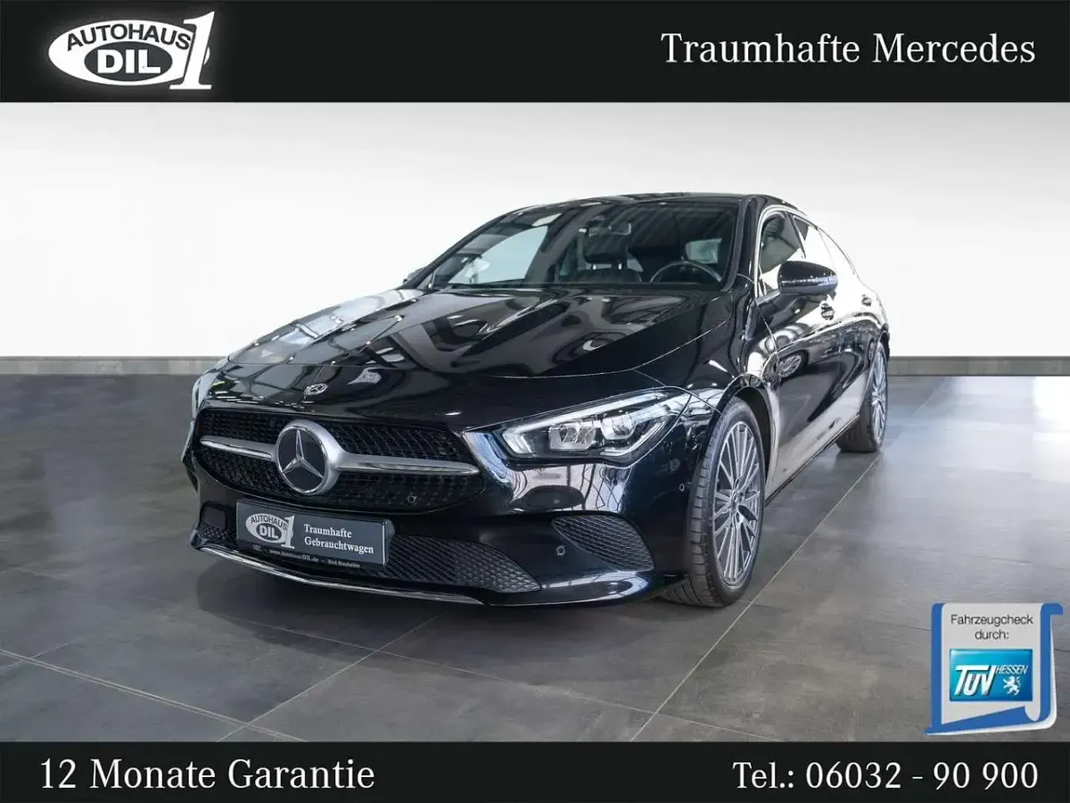 Gebraucht Mercedes CLA200 150 PS (110 kW) 2020 Nachtschwarz  unilack Kombi