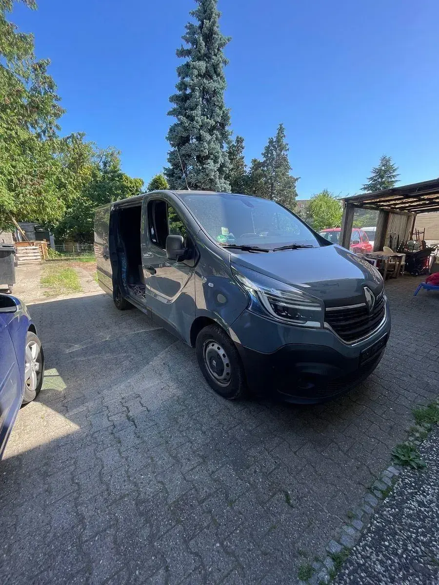 Gebraucht Renault Trafic 120 PS (88 kW) 2020 Grau Van / Kleinbus