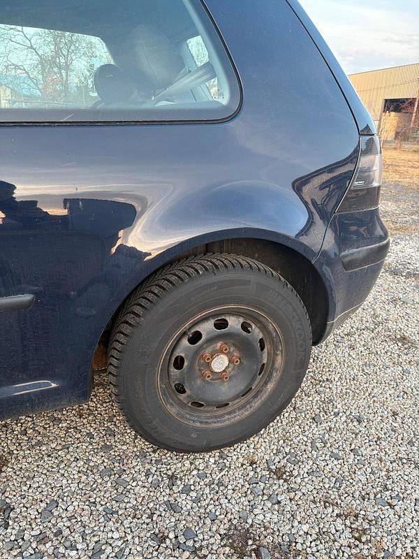 Gebraucht VW Golf IV 1999 Blau Kleinwagen