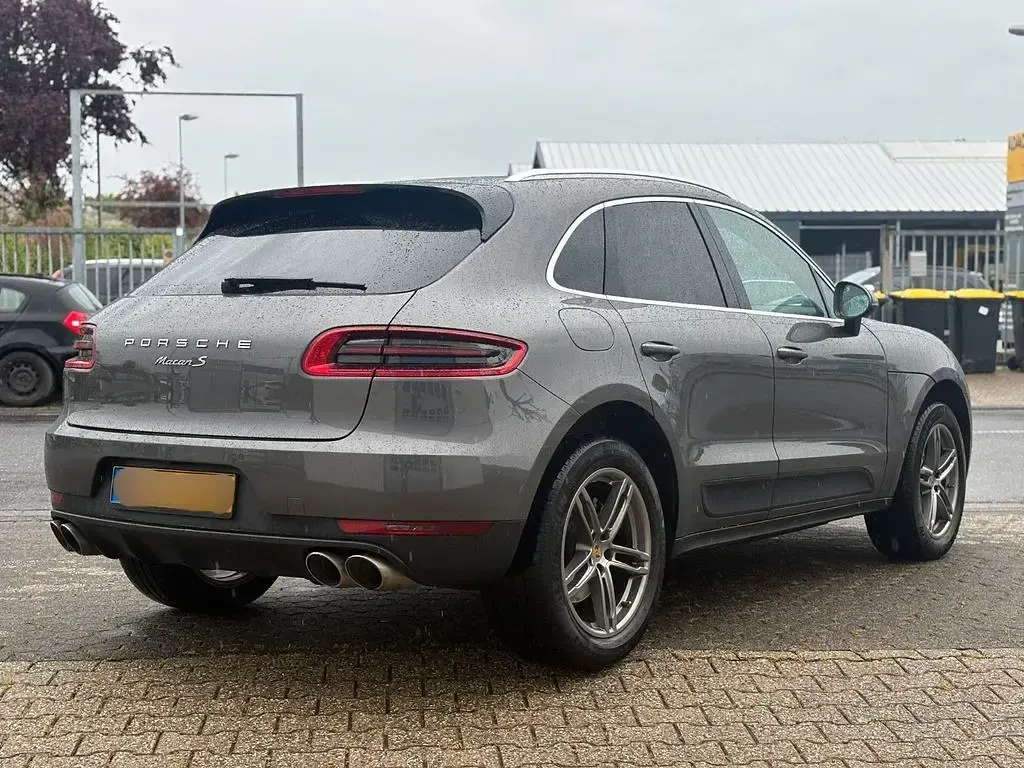 Gebraucht Porsche Macan 258 PS (189 kW) 2017 Grau SUV